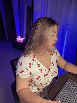 Im sophiie online show from 11/09/25, 06:06