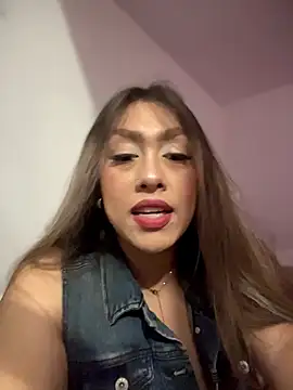 Im sophiie online show from 04/03/26, 06:42