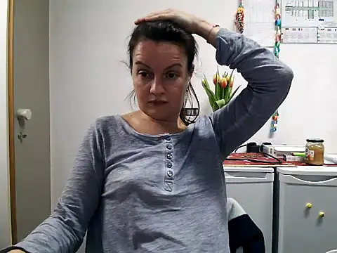 LoveNBloom online show from 02/20/25, 08:14