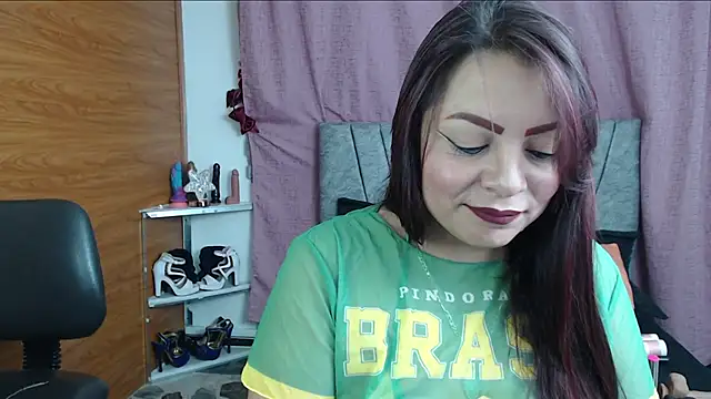 VIOLETTA-HOT online show from 11/14/25, 10:52