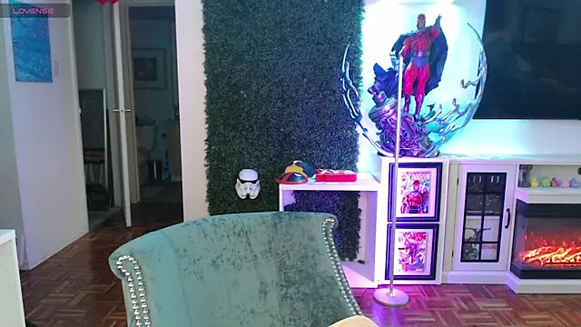 Vixen Lockheart online show from 04/10/26, 02:24