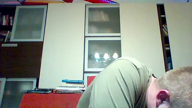 Matttthees online show from 10/18/25, 06:32