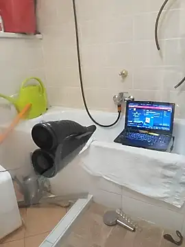 Matttthees online show from 12/18/25, 02:16