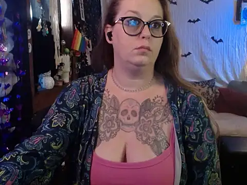 edgexchaos online show from 10/28/25, 01:10