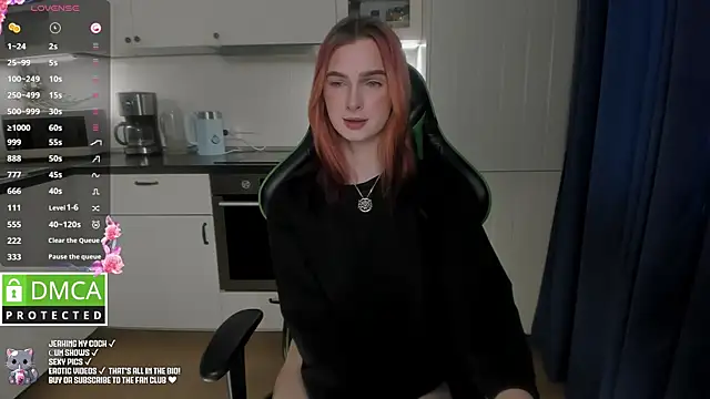 Lee Loo online show from 12/13/24, 12:39