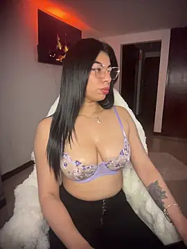 Snapshot of Miaparkerss_ chatting on 03/01/26, 09:37 Miaparkerss online show from 03/01/26, 09:37