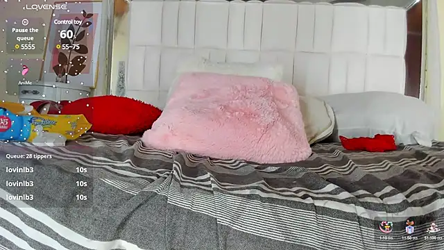 Snapshot of AlmaSean chatting on 01/20/25, 01:18 AlmaSean online show from 01/20/25, 01:18