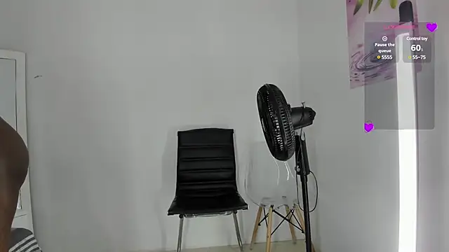 Snapshot of AlmaSean chatting on 01/16/25, 06:59 AlmaSean online show from 01/16/25, 06:59