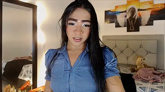 Snapshot of sofiaxdollxxx chatting on 09/19/25, 04:16 sofiaxdollxxx online show from 09/19/25, 04:16
