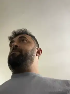 Snapshot of Ca414 chatting on 03/29/26, 06:20 Ca414 online show from 03/29/26, 06:20