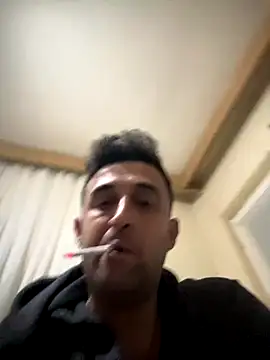 Snapshot of Ca414 chatting on 11/30/25, 12:00 Ca414 online show from 11/30/25, 12:00