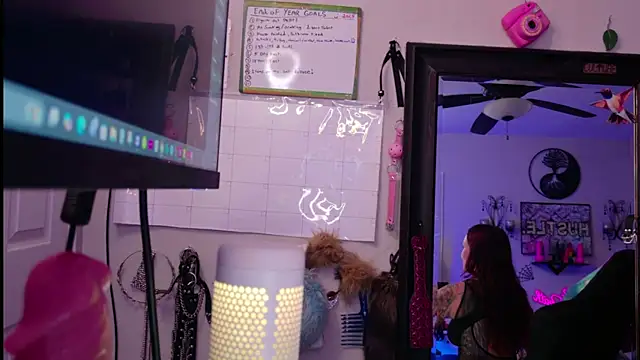 CharletteWebb online show from 11/30/25, 02:01