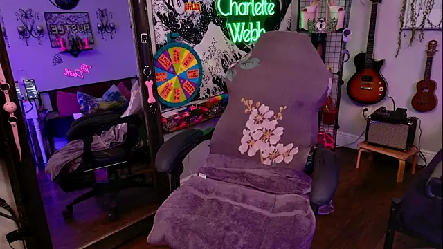 Snapshot of CharletteWebb chatting on 03/01/25, 03:21 CharletteWebb online show from 03/01/25, 03:21
