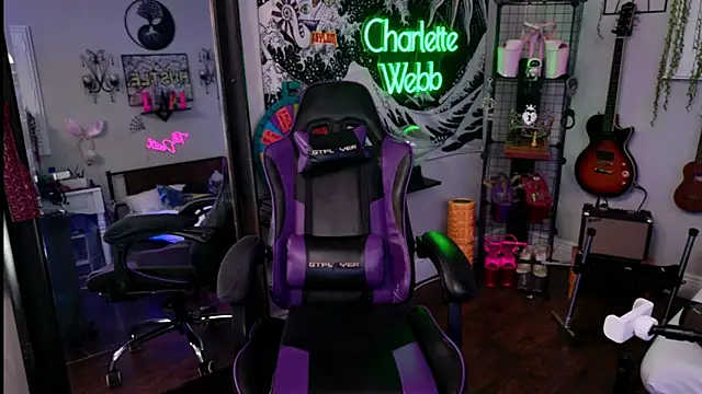 CharletteWebb online show from 11/29/25, 12:22