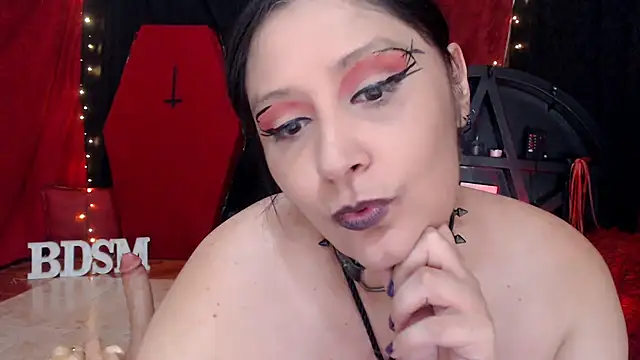 MonetKitty online show from 05/19/26, 07:32