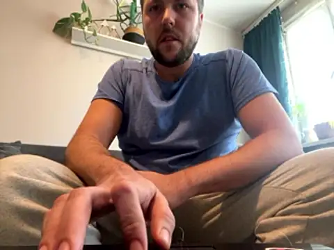 Snapshot of ikspeb91 chatting on 01/13/26, 08:29 ikspeb91 online show from 01/13/26, 08:29