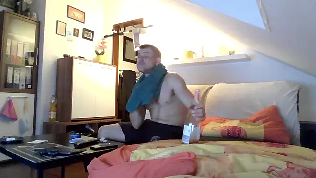 Cambitchboy online show from 01/08/26, 01:55