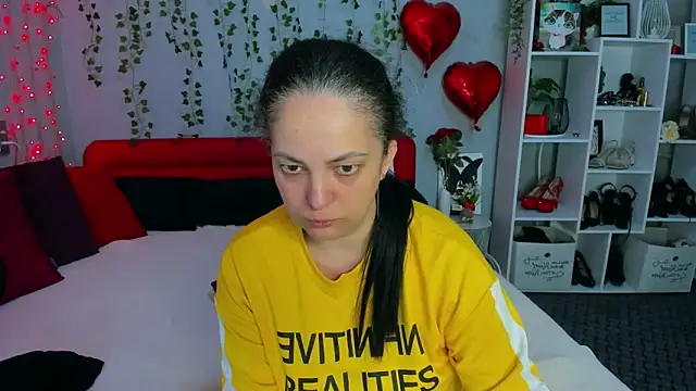 DarlingMilf online show from 04/13/26, 06:23