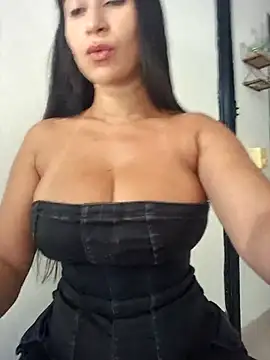 lady-rosse online show from 10/24/25, 03:22