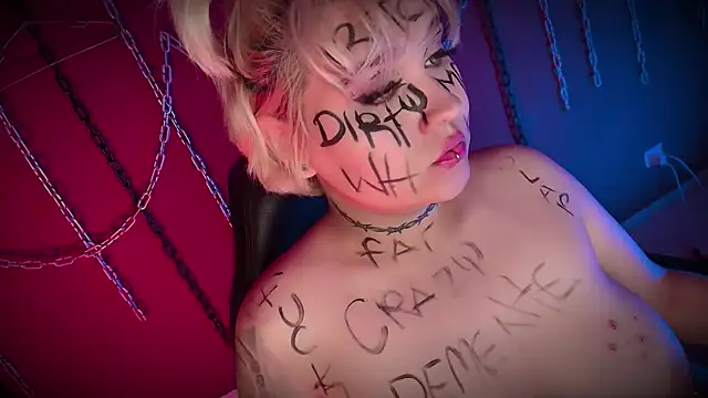 Snapshot of Laura_takint chatting on 03/01/25, 10:21 Laura takint online show from 03/01/25, 10:21