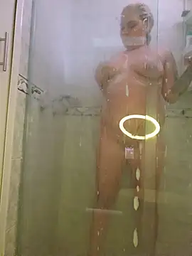 Snapshot of Laura_takint chatting on 10/16/25, 09:12 Laura takint online show from 10/16/25, 09:12