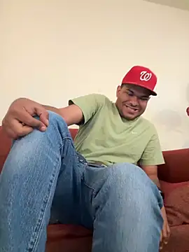 Snapshot of marhi32 chatting on 09/27/25, 05:19 marhi32 online show from 09/27/25, 05:19