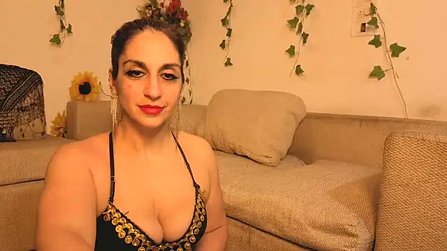 Snapshot of Bellydancerhot chatting on 07/16/26, 06:32 Bellydancerhot online show from 07/16/26, 06:32