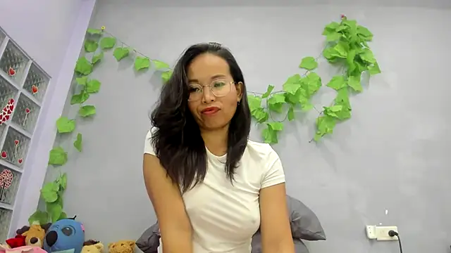 Snapshot of loveley_jenny chatting on 06/09/26, 04:13 loveley jenny online show from 06/09/26, 04:13