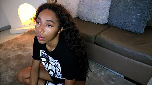 Valeriestyle online show from 04/06/26, 04:19