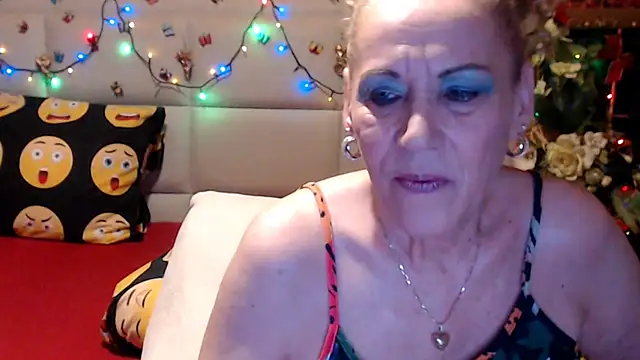 Snapshot of HappyWomanOn chatting on 07/16/26, 09:28 HappyWomanOn online show from 07/16/26, 09:28