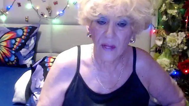Snapshot of HappyWomanOn chatting on 06/25/26, 08:52 HappyWomanOn online show from 06/25/26, 08:52