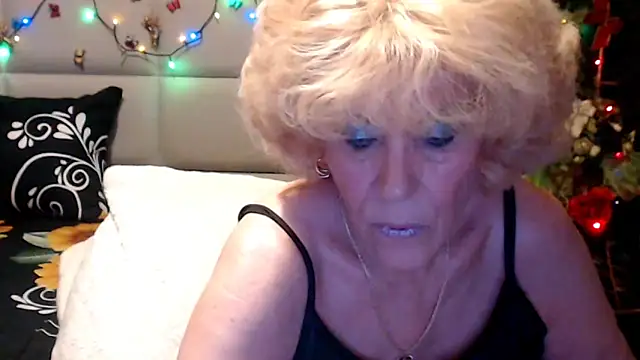 Snapshot of HappyWomanOn chatting on 05/25/26, 09:08 HappyWomanOn online show from 05/25/26, 09:08