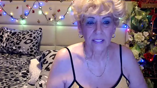 HappyWomanOn online show from 11/12/25, 07:23