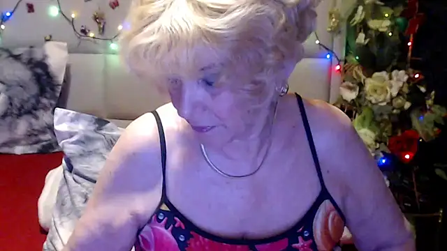 Snapshot of HappyWomanOn chatting on 06/01/26, 08:58 HappyWomanOn online show from 06/01/26, 08:58