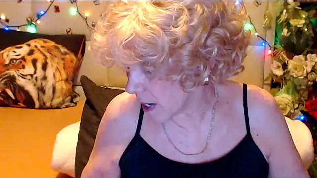 HappyWomanOn online show from 02/11/26, 09:42