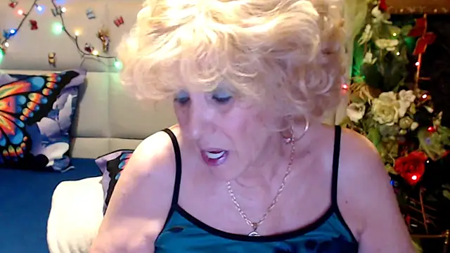 Snapshot of HappyWomanOn chatting on 05/08/26, 08:29 HappyWomanOn online show from 05/08/26, 08:29