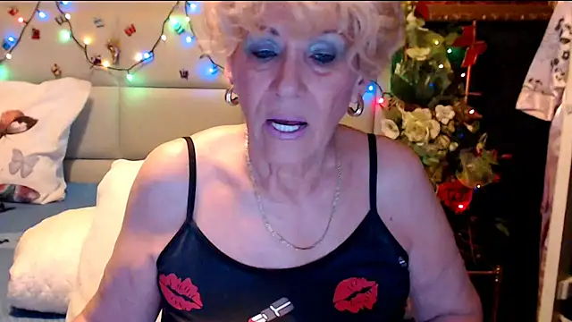HappyWomanOn online show from 11/22/25, 10:03
