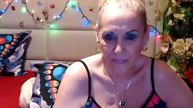 Snapshot of HappyWomanOn chatting on 07/03/26, 05:41 HappyWomanOn online show from 07/03/26, 05:41