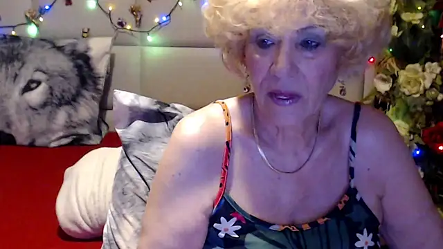 Snapshot of HappyWomanOn chatting on 05/31/26, 09:26 HappyWomanOn online show from 05/31/26, 09:26