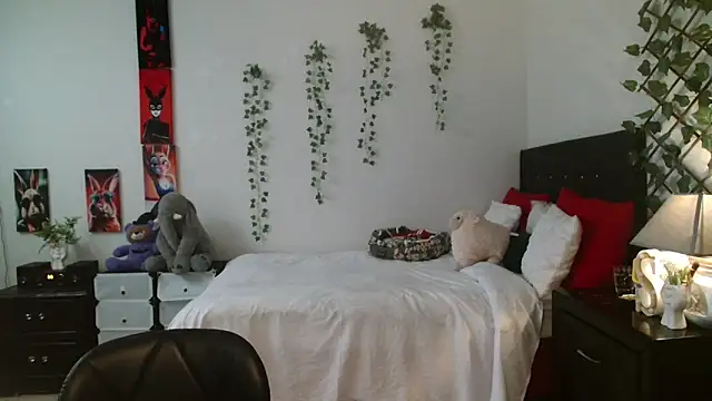 Pinkye skarlet online show from 09/10/25, 05:01