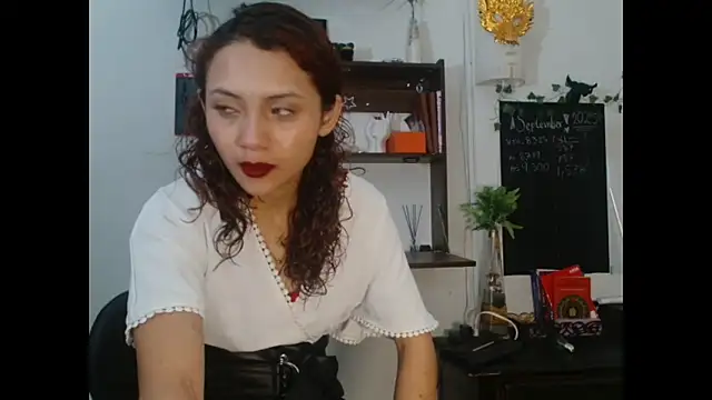 Pinkye skarlet online show from 10/17/25, 08:32