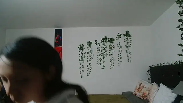 Pinkye skarlet online show from 11/17/25, 07:23