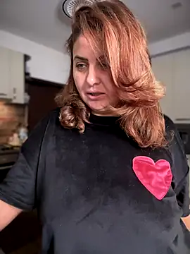 AnneKane online show from 10/20/25, 04:14