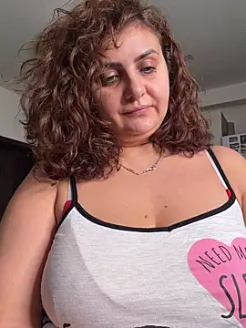 AnneKane online show from 12/14/25, 05:35