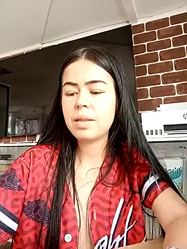 Snapshot of ArianaSmith69 chatting on 02/06/25, 06:35 ArianaSmith69 online show from 02/06/25, 06:35