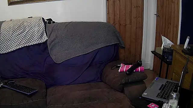 rob2810 online show from 01/07/26, 09:09