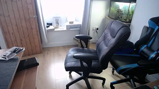 Snapshot of rob2810 chatting on 09/26/25, 08:21 rob2810 online show from 09/26/25, 08:21