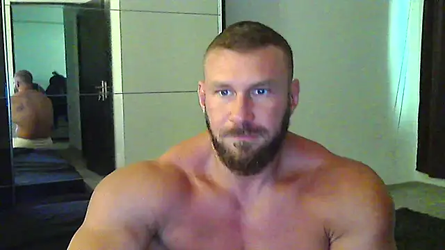 Snapshot of muscularkevin chatting on 07/01/26, 01:11 muscularkevin online show from 07/01/26, 01:11