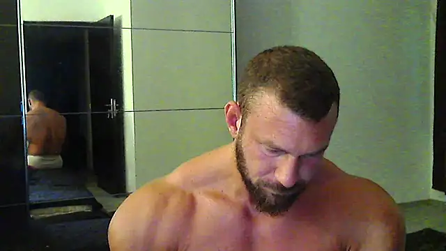 Snapshot of muscularkevin chatting on 07/16/26, 03:03 muscularkevin online show from 07/16/26, 03:03