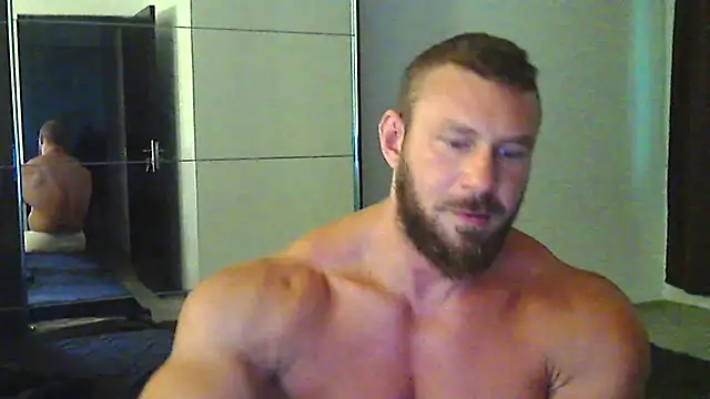 Snapshot of muscularkevin chatting on 06/30/26, 03:28 muscularkevin online show from 06/30/26, 03:28